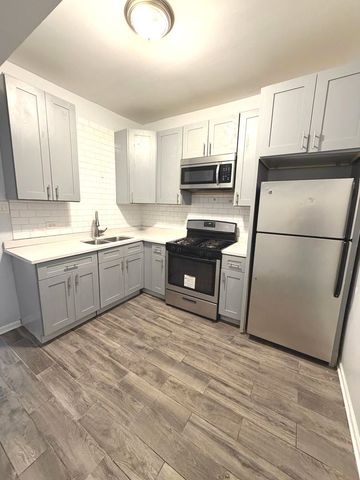 7224 S Saint Lawrence Avenue 2, Chicago, IL 60619