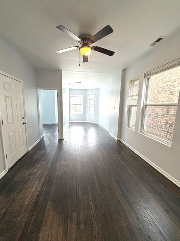 7224 S Saint Lawrence Avenue 2, Chicago, IL 60619