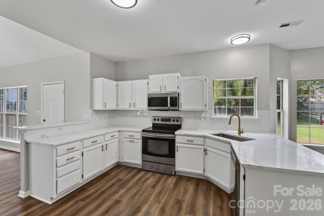 8511 Albury Walk Lane, Charlotte, NC 28277