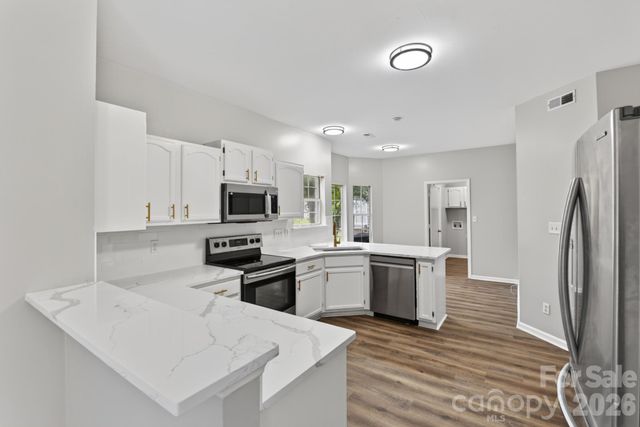 8511 Albury Walk Lane, Charlotte, NC 28277