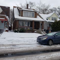 16846 Santa Rosa Drive, Detroit, MI 48221