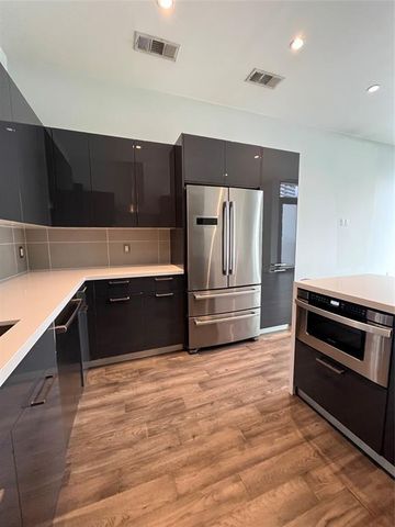 1211 Caroline Street 1708, Houston, TX 77002