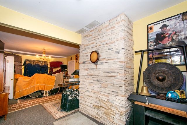 972 Liberty St, Braintree, MA 02184