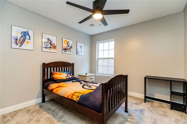 2902 Northaven Drive, Bentonville, AR 72712