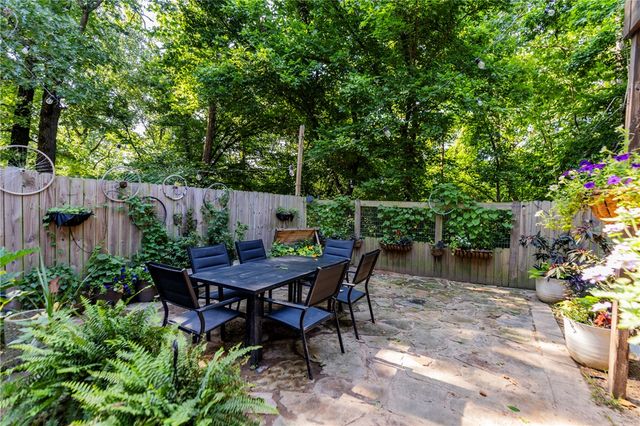 2902 Northaven Drive, Bentonville, AR 72712