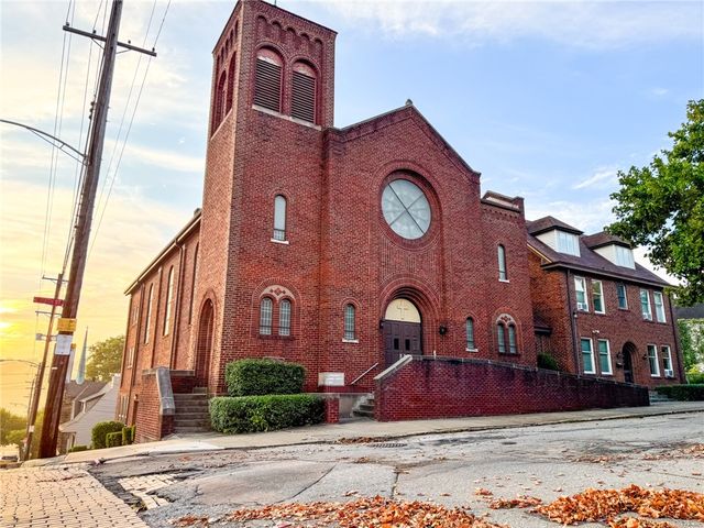 105 S 5th Street, Duquesne, PA 15110