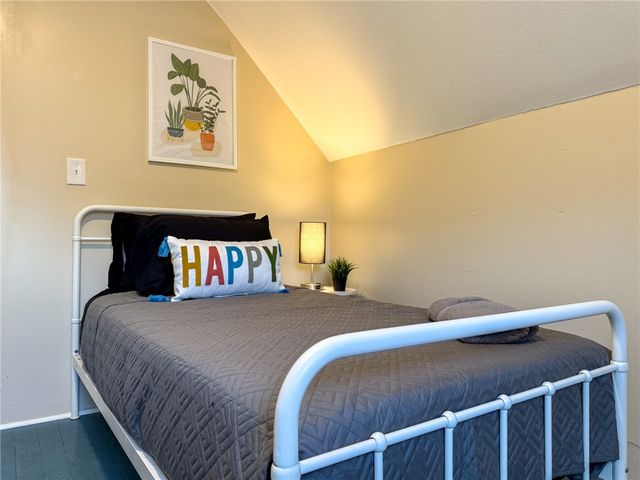 105 S 5th Street, Duquesne, PA 15110