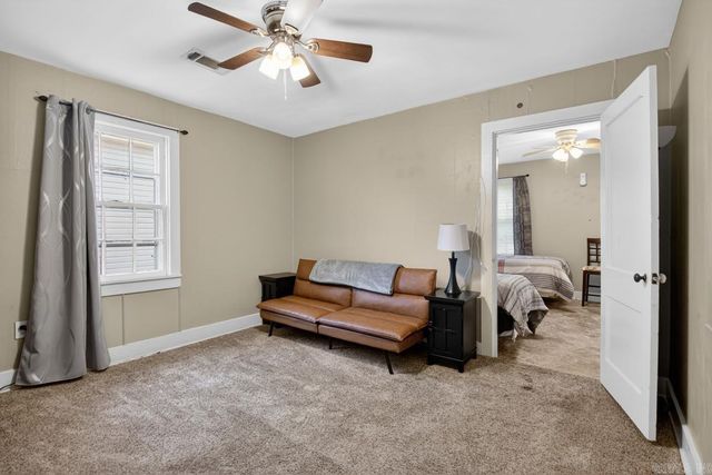831 Center Street, Conway, AR 72034