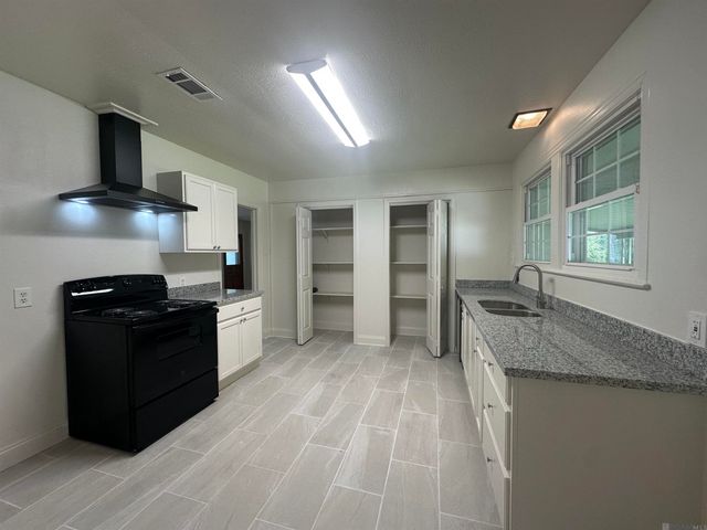 11515 Saint Claude Ave, Baton Rouge, LA 70811