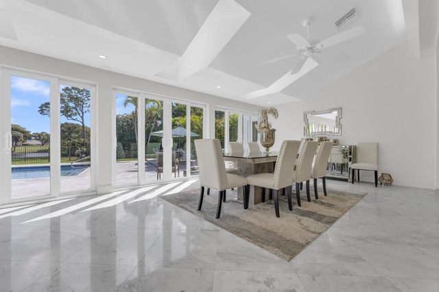 355 Oakview Drive, Delray Beach, FL 33445