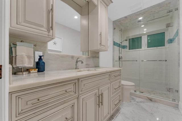 355 Oakview Drive, Delray Beach, FL 33445