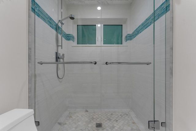 355 Oakview Drive, Delray Beach, FL 33445