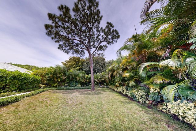 355 Oakview Drive, Delray Beach, FL 33445
