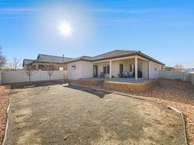 220 Love Mesa Drive, Grand Junction, CO 81503