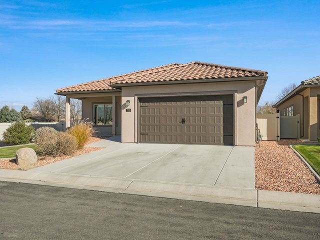 220 Love Mesa Drive, Grand Junction, CO 81503
