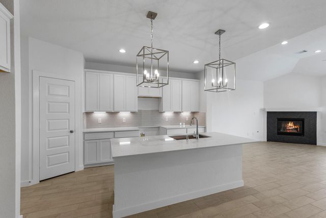 76 Shining Point Drive, Waller, TX 77484