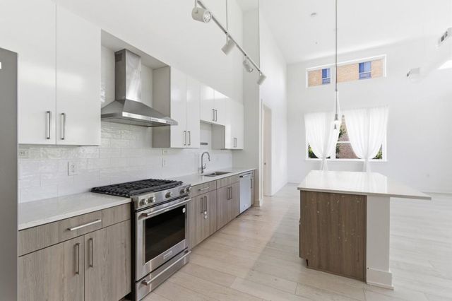 775 Juniper 619, Atlanta, GA 30308