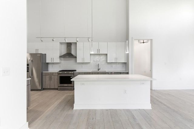 775 Juniper 619, Atlanta, GA 30308
