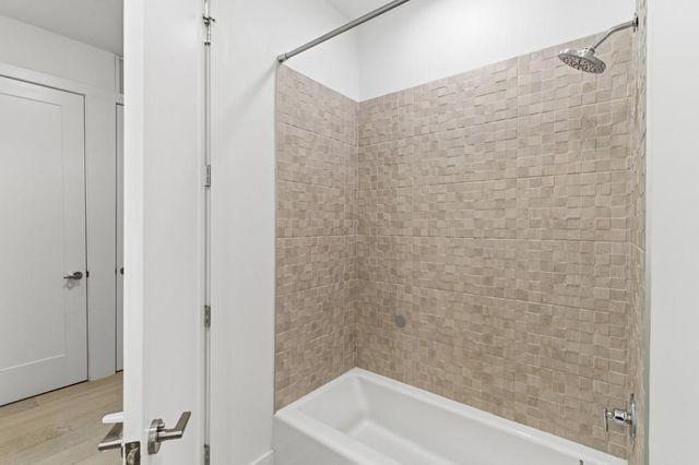 775 Juniper 619, Atlanta, GA 30308