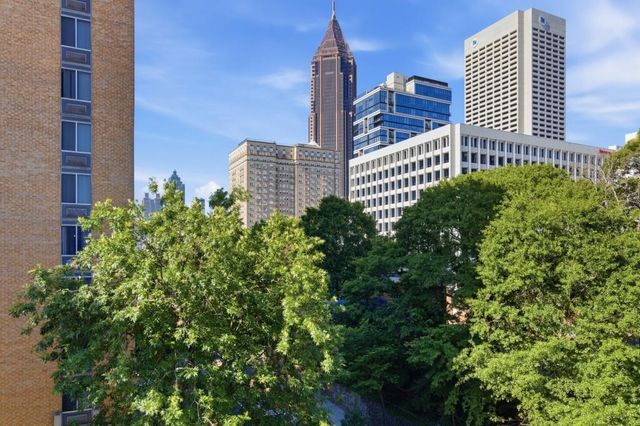 775 Juniper 619, Atlanta, GA 30308