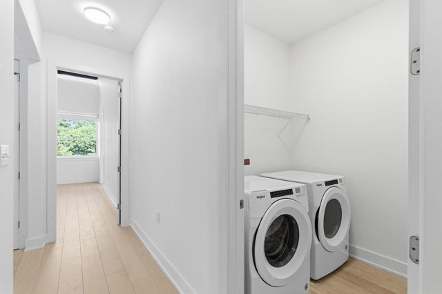 775 Juniper 619, Atlanta, GA 30308