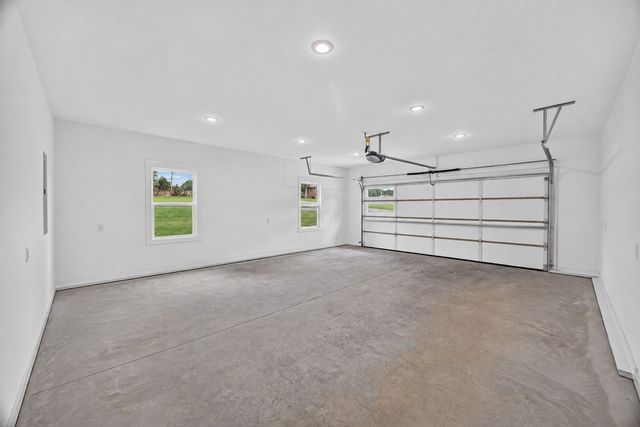 8634 Holmes Creek Rd, Smithville, TN 37166