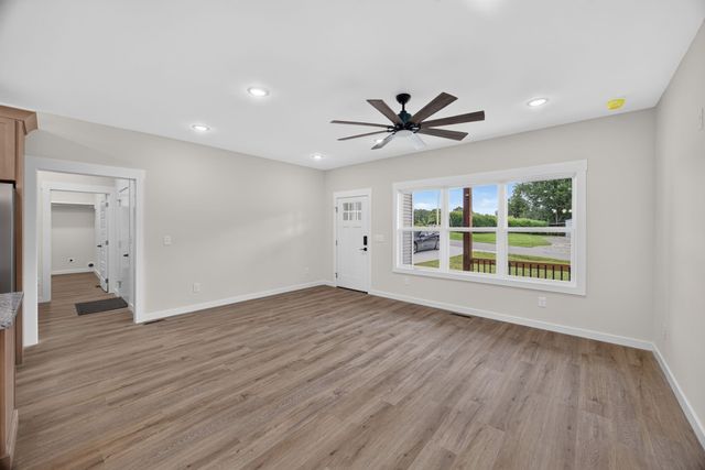 8634 Holmes Creek Rd, Smithville, TN 37166