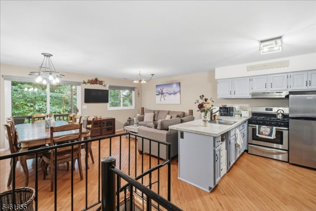 4 Davos Dr 11, Vernon Twp., NJ 07462 — photo 4