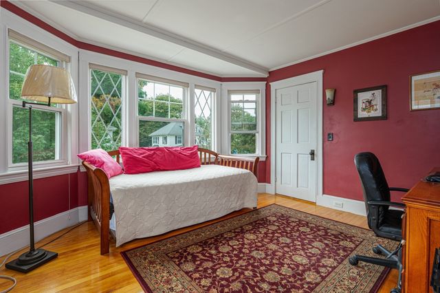 34 Fernwood Ave, Haverhill, MA 01835