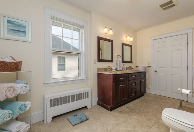 34 Fernwood Ave, Haverhill, MA 01835