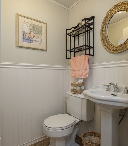 34 Fernwood Ave, Haverhill, MA 01835