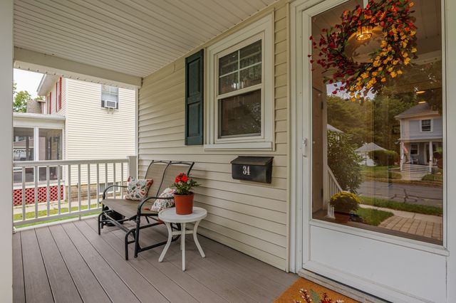 34 Fernwood Ave, Haverhill, MA 01835