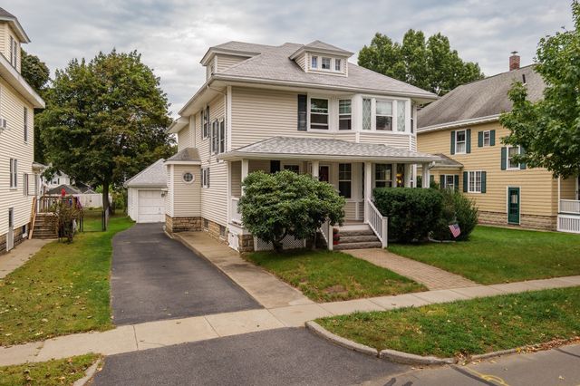 34 Fernwood Ave, Haverhill, MA 01835
