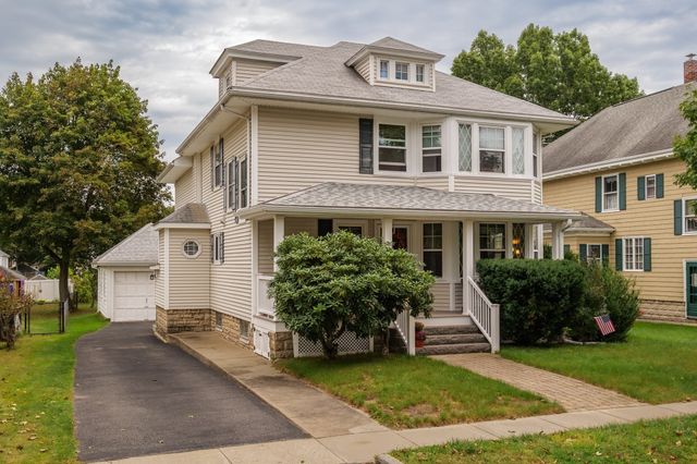 34 Fernwood Ave, Haverhill, MA 01835