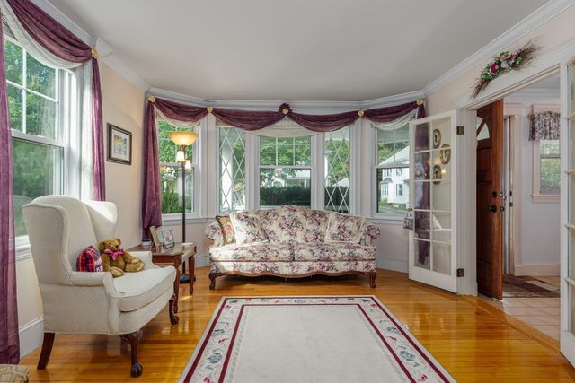 34 Fernwood Ave, Haverhill, MA 01835