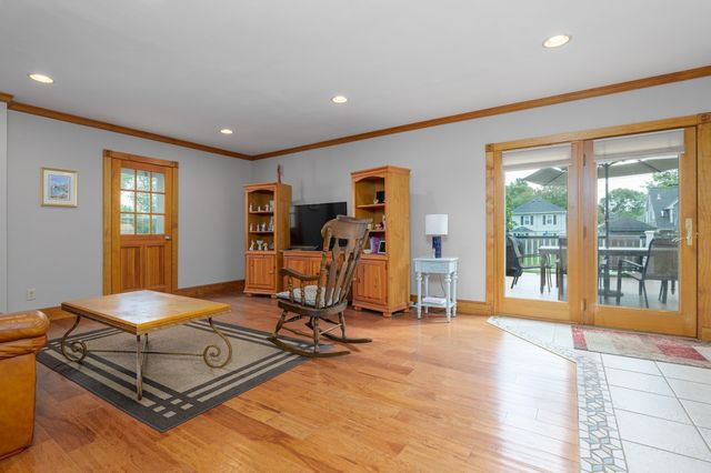 34 Fernwood Ave, Haverhill, MA 01835