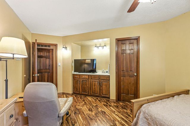 9801 Greenbrier Road NE, Albuquerque, NM 87111