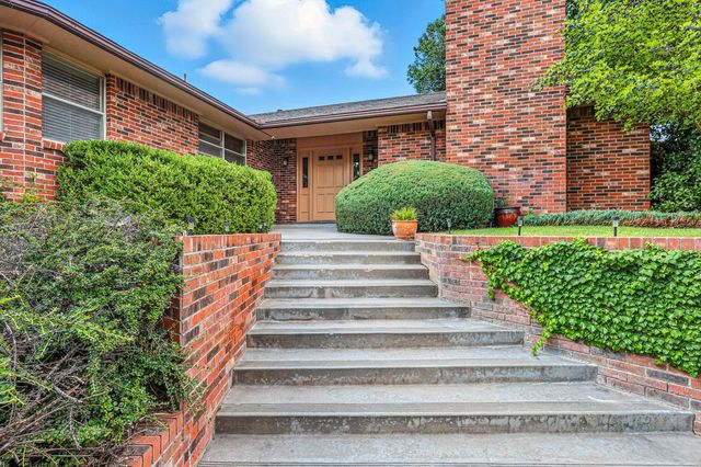 9801 Greenbrier Road NE, Albuquerque, NM 87111