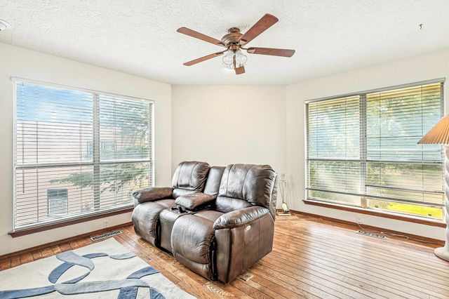 9801 Greenbrier Road NE, Albuquerque, NM 87111