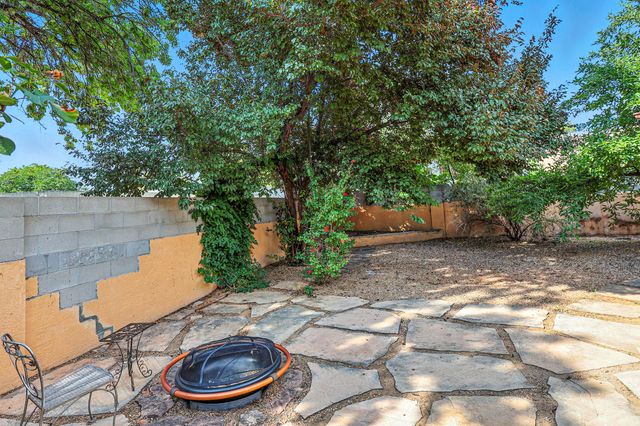 9801 Greenbrier Road NE, Albuquerque, NM 87111