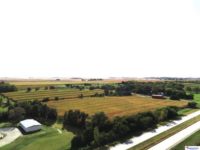 1761 HWY 275 Highway, Hooper, NE 68031