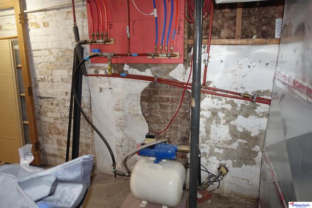 1761 HWY 275 Highway, Hooper, NE 68031