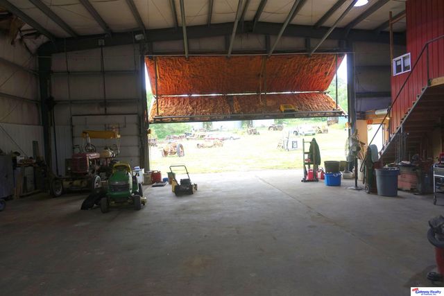 1761 HWY 275 Highway, Hooper, NE 68031