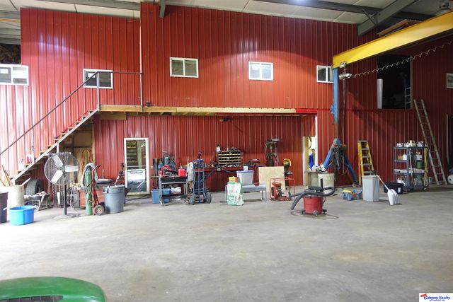 1761 HWY 275 Highway, Hooper, NE 68031