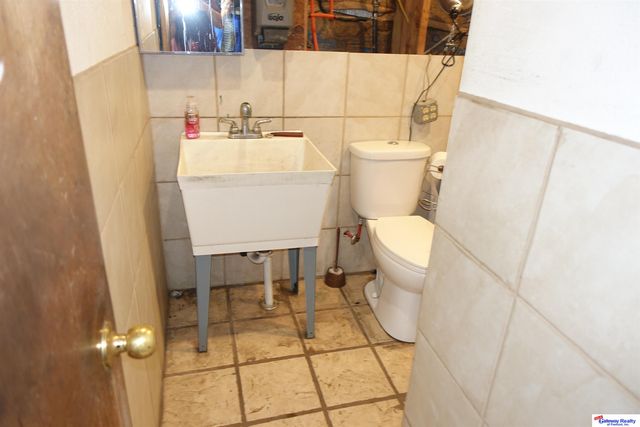 1761 HWY 275 Highway, Hooper, NE 68031