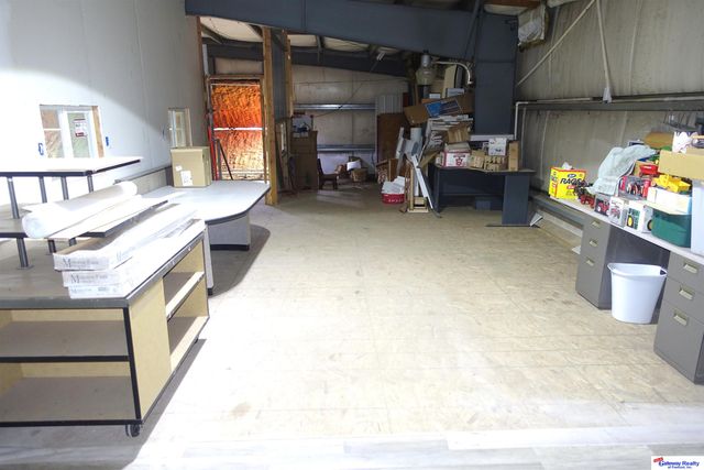 1761 HWY 275 Highway, Hooper, NE 68031