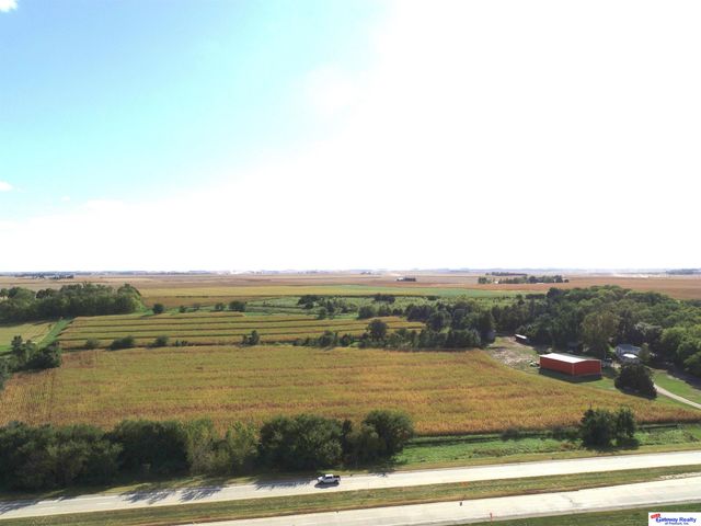 1761 HWY 275 Highway, Hooper, NE 68031