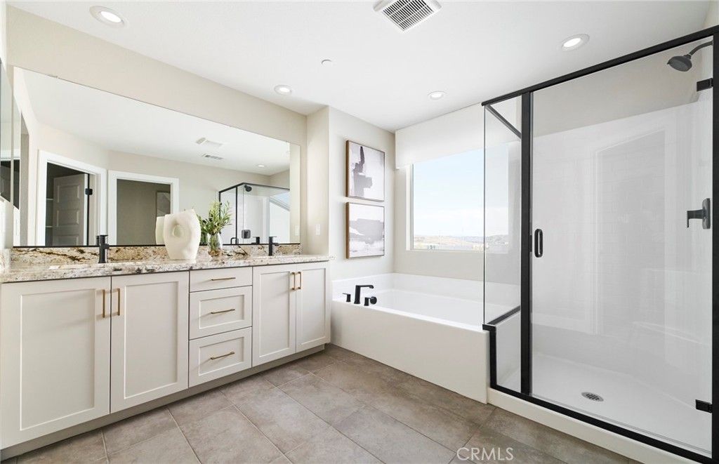 Image 11 of property listing at 4304 Ladrillo Street, Lake Elsinore, CA 92530