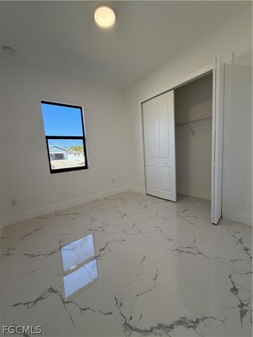 3903 17th ST SW, Lehigh Acres, FL 33976