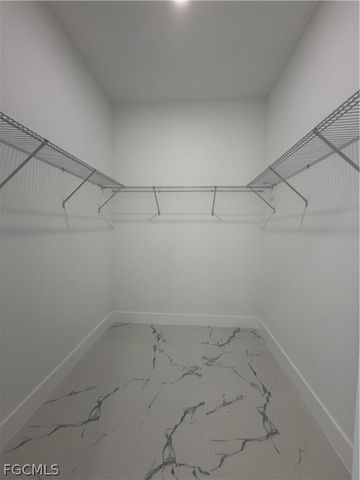 3903 17th ST SW, Lehigh Acres, FL 33976